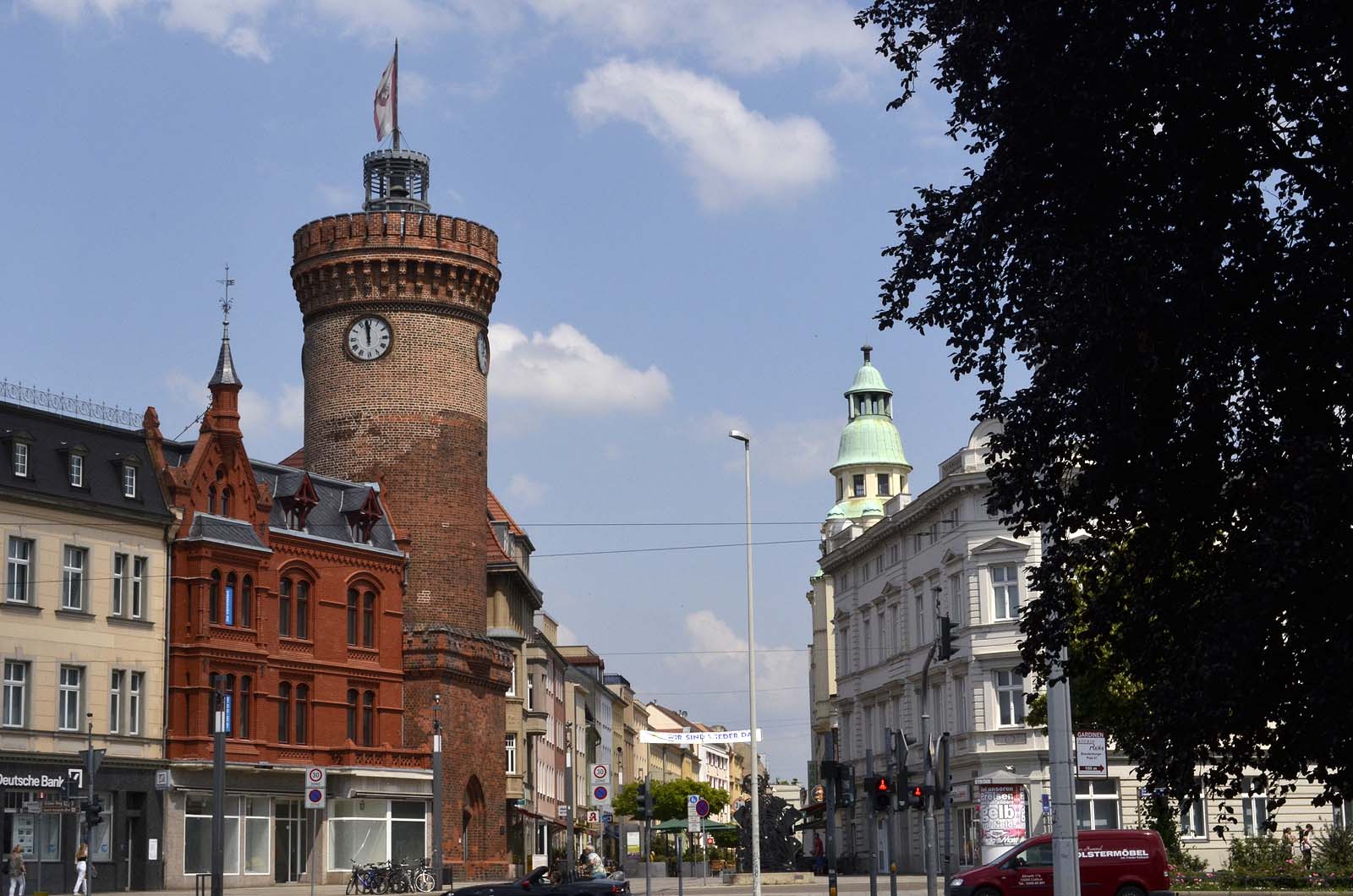 Entdecke die Magie von Cottbus: Eine Stadt voller Bilder, Geschichten und Möglichkeiten