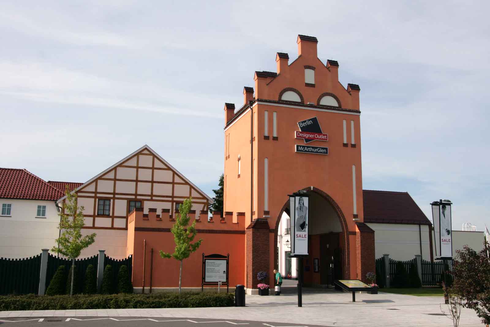 Outlet Center Berlin Hellersdorf - BERLINGERMAN