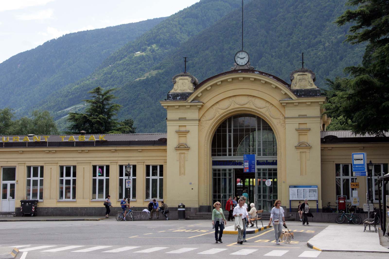 Meran Anreise und Verkehr Städte Meran Goruma