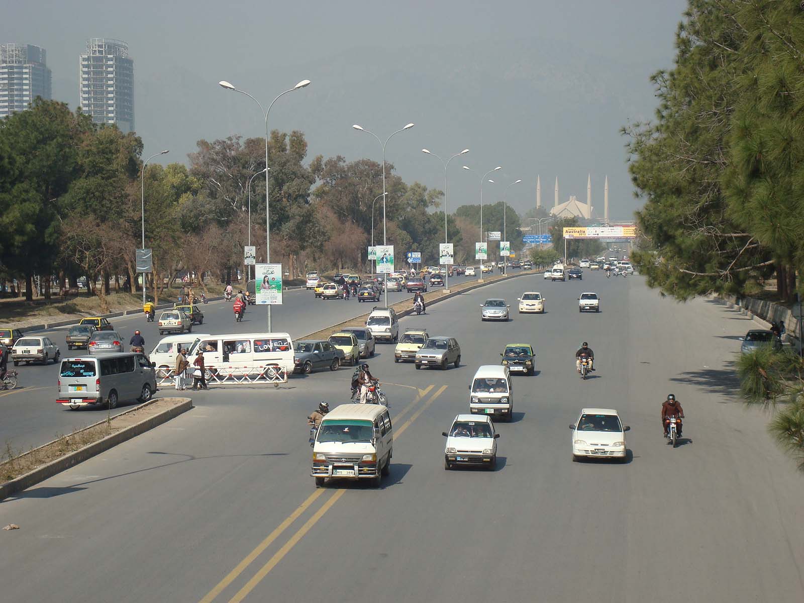 Islamabad Verkehr Und Anreise Stadte Islamabad Goruma Energynews and articles related to energy islamabad traffic police (itp) have started issuing improved driving licenses having eight security traffic police will acknowledge the license, both in urdu and english languages, internationally. islamabad verkehr und anreise stadte