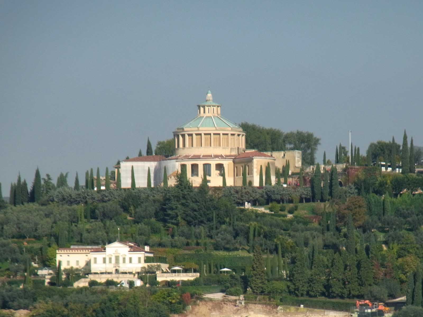 Santuario Della Madonna Di Lourdes Viale Dei Colli Verona Vr Verona: Sehenswürdigkeiten | Städte | Verona | Goruma