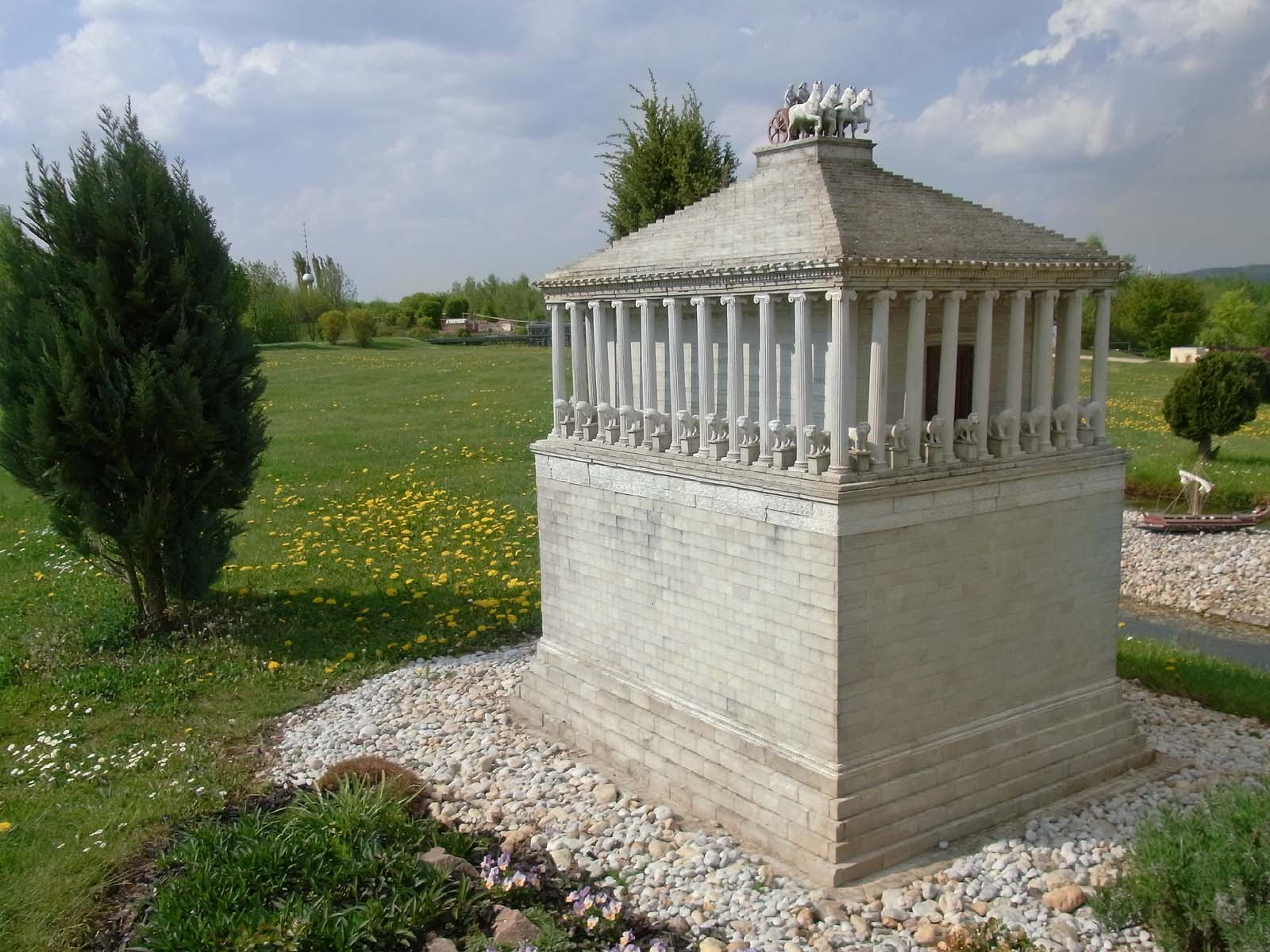 Mausoleum von Halikarnassos | Kunst und Kultur | Sieben Weltwunder | Goruma